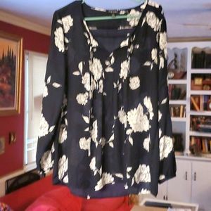 XL Roz and Ali navy/white blouse
